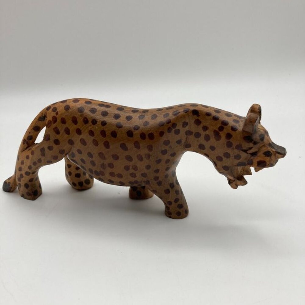 Unique Rare Hand Carved Wood Animal Figures - Picture 4 of 5